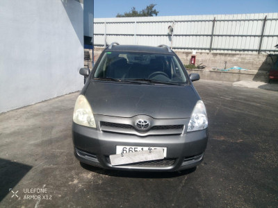 TOYOTA COROLLA VERSO (E12)