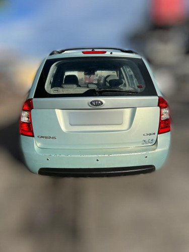  KIA CARENS (UN) 