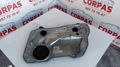 ELEVALUNAS DELANTERO DERECHO Seat IBIZA (6L1) 