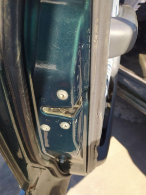 CERRADURA PUERTA DELANTERA IZQUIERDA