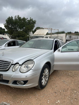 MERCEDES-BENZ CLASE E (BM 211) BERLINA