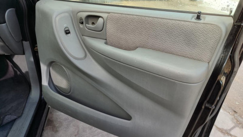  CHRYSLER VOYAGER (RG) 