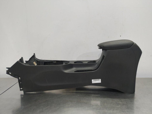  APOYABRAZOS CENTRAL, HYUNDAI, I30 (PD) 