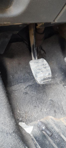 PEDAL EMBRAGUE Dacia DOKKER 