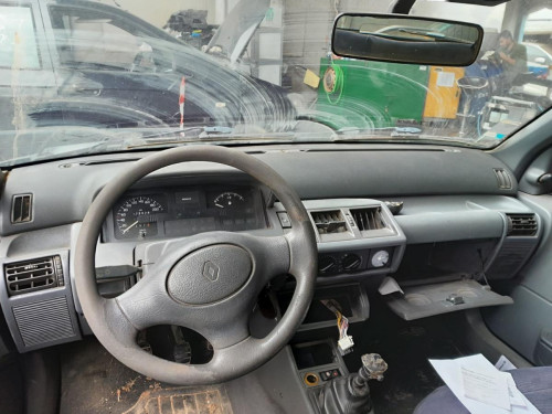RENAULT CLIO I FASE III — vehículo donante para recambios 