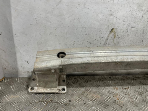 REFUERZO PARAGOLPES DELANTERO 