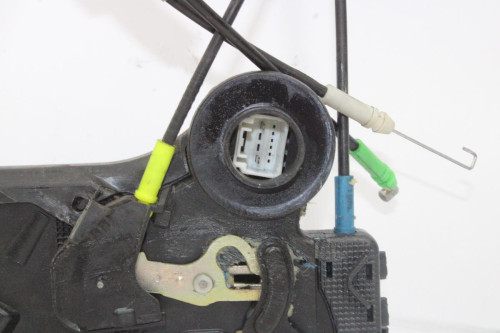 CERRADURA PUERTA DELANTERA DERECHA 