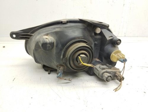  FARO DERECHO Opel CORSA B 