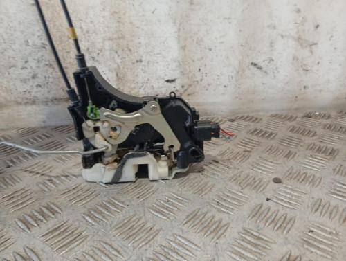 CERRADURA PUERTA DELANTERA IZQUIERDA 