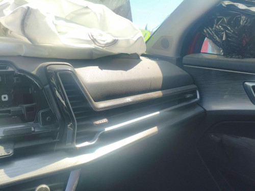  GUANTERA, KIA, SPORTAGE (NQ5) 