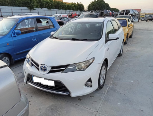  TOYOTA AURIS TOURING SPORTS (E18) 