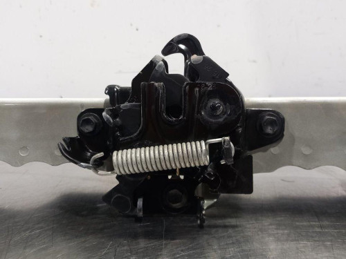 TRAVESAÑO SUPERIOR Toyota AURIS (E18) 