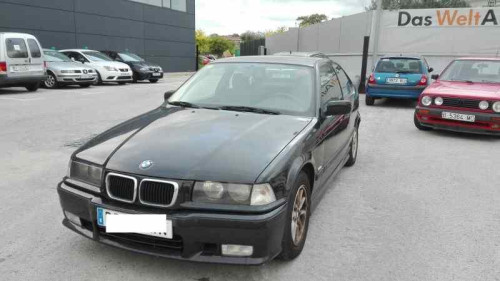 BMW SERIE 3 BERLINA (E36) — автомобиль-донор на запчасти 
