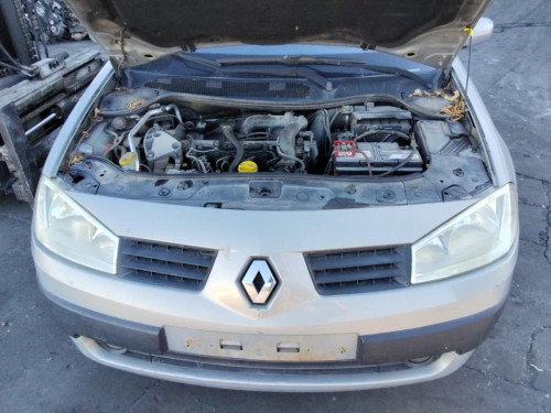 RENAULT MEGANE II BERLINA 5P — vehículo donante para recambios 