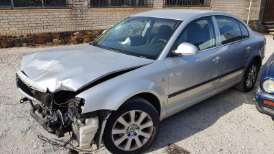 SKODA SUPERB (3U4)