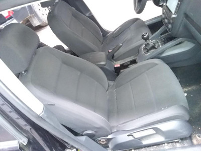 VOLKSWAGEN GOLF V (1K1)(10.2003)