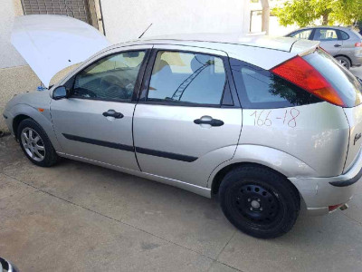 FORD FOCUS BERLINA (CAK)
