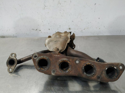 COLECTOR ESCAPE, TOYOTA, AURIS (E18)