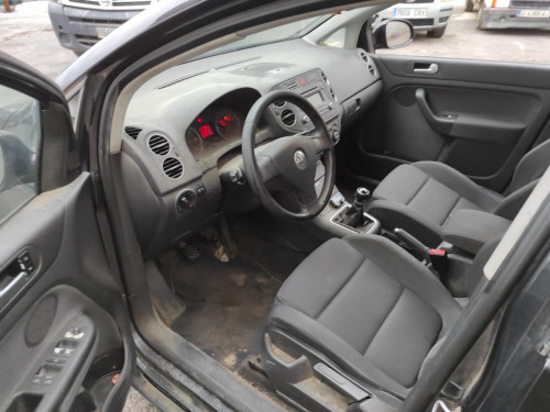 VOLKSWAGEN GOLF PLUS V (5M1) — автомобиль-донор на запчасти 