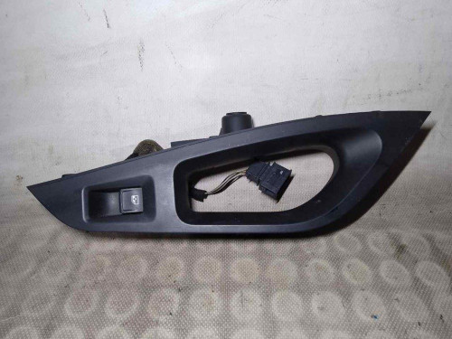 MANDO ELEVALUNAS TRASERO DERECHO SEAT LEON (5F1) 