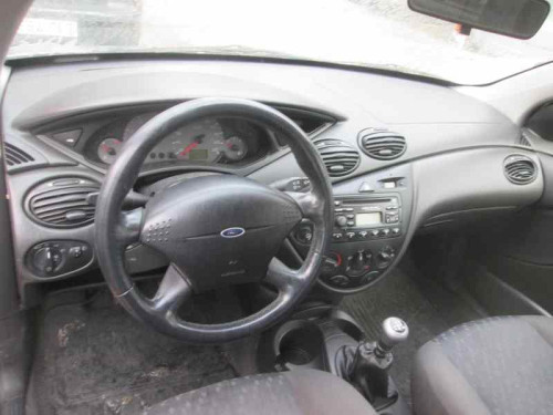  FORD FOCUS BERLINA (CAK) 