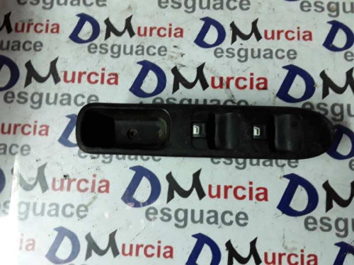 MANDO ELEVALUNAS DELANTERO IZQUIERDO 