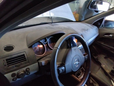 OPEL ASTRA H BERLINA