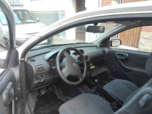 OPEL CORSA C — vehículo donante para recambios 