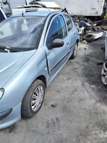 PEUGEOT 206 — Donor Vehicle for Used Parts 