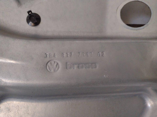  ELEVALUNAS DELANTERO DERECHO VOLKSWAGEN PASSAT BERLINA (3B3) 