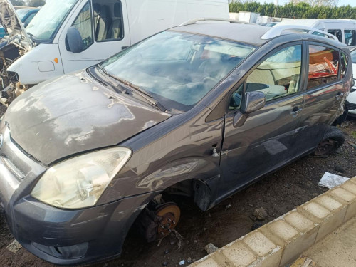 TOYOTA COROLLA VERSO (R1) — Donor Vehicle for Used Parts 
