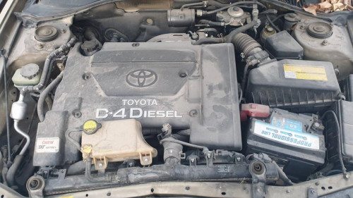  TOYOTA AVENSIS BERLINA (T22) 