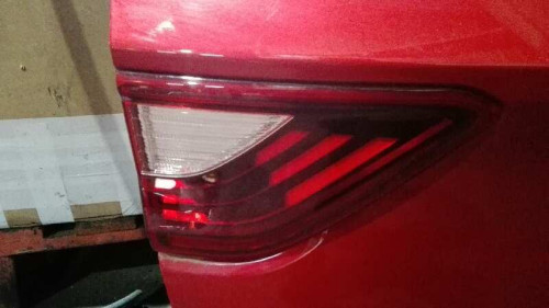 PILOTO TRASERO IZQUIERDO INTERIOR Kia STONIC (YBCUV) 