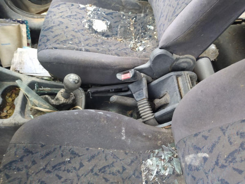  ENGANCHE CINTURON DELANTERO DERECHO OPEL ZAFIRA A 