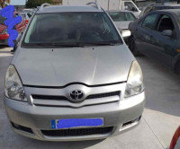 TOYOTA COROLLA VERSO (R1)