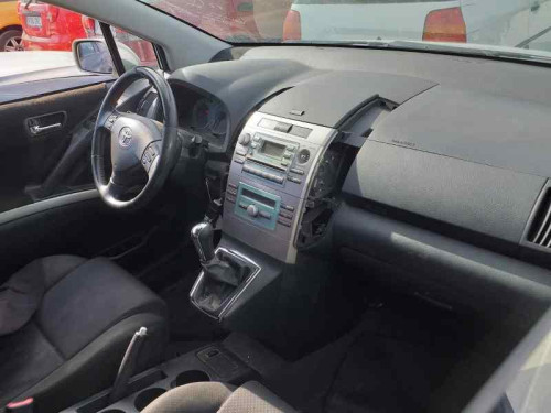  TOYOTA COROLLA VERSO (R1) 
