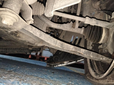 BRAZO SUSPENSION DELANTERO DERECHO