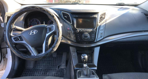 HYUNDAI I40 (VF) — vehículo donante para recambios 