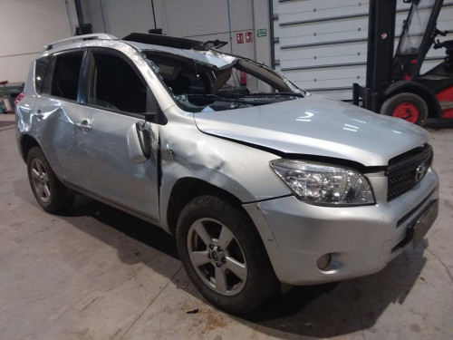TOYOTA RAV4 (A3) — автомобиль-донор на запчасти 