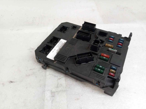  CAJA RELES / FUSIBLES PEUGEOT 206 
