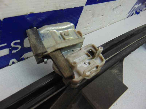  ELEVALUNAS DELANTERO DERECHO Ford FOCUS BERLINA (CAK) 