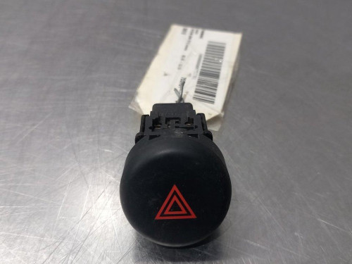  WARNING NISSAN JUKE (F15E) 
