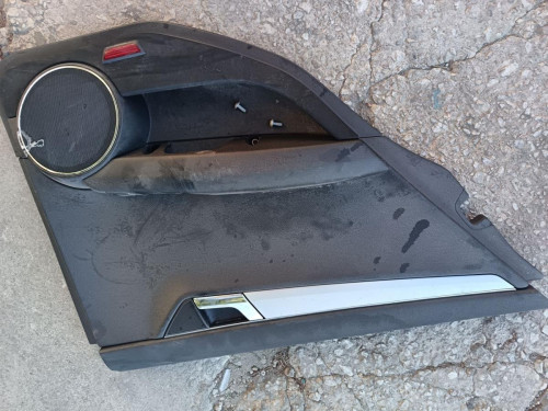 GUARNECIDO PUERTA TRASERA IZQUIERDA Mercedes-Benz CLASE C (BM 204) BERLINA 