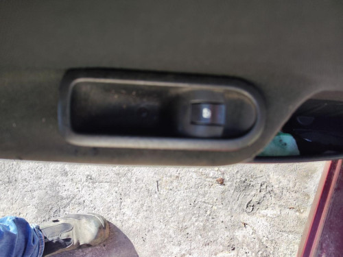 MANDO ELEVALUNAS TRASERO IZQUIERDO RENAULT MEGANE II BERLINA 5P 