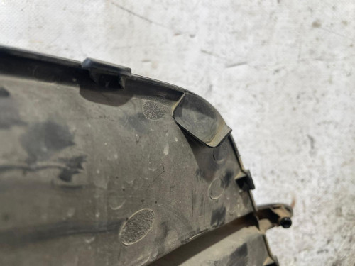 MOLDURA PARAGOLPE DELANTERA IZQUIERDA 