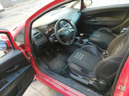 FIAT GRANDE PUNTO (199) — vehículo donante para recambios 