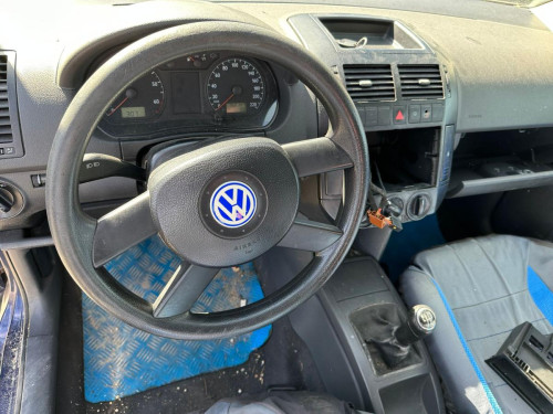 VOLKSWAGEN POLO IV (9N1) 