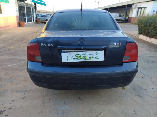  Volkswagen Passat Berlina (3B2)(1996->) SIN IDENTIFICAR 