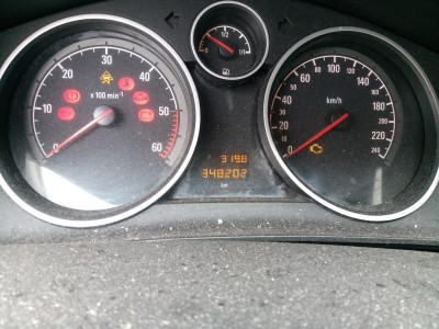 OPEL ASTRA H BERLINA