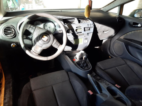 SEAT LEON (1P1) — vehículo donante para recambios 